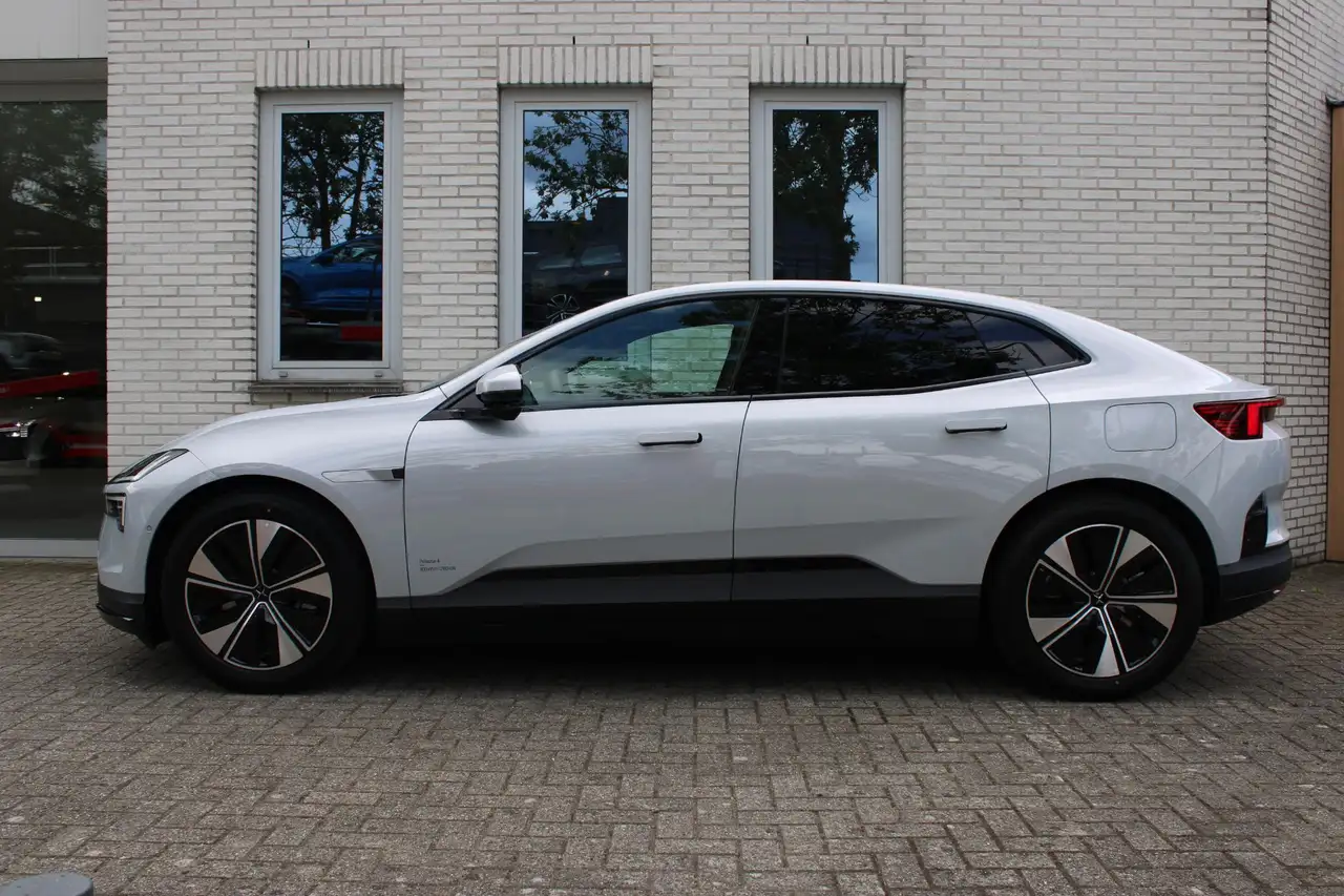Polestar 4 2026