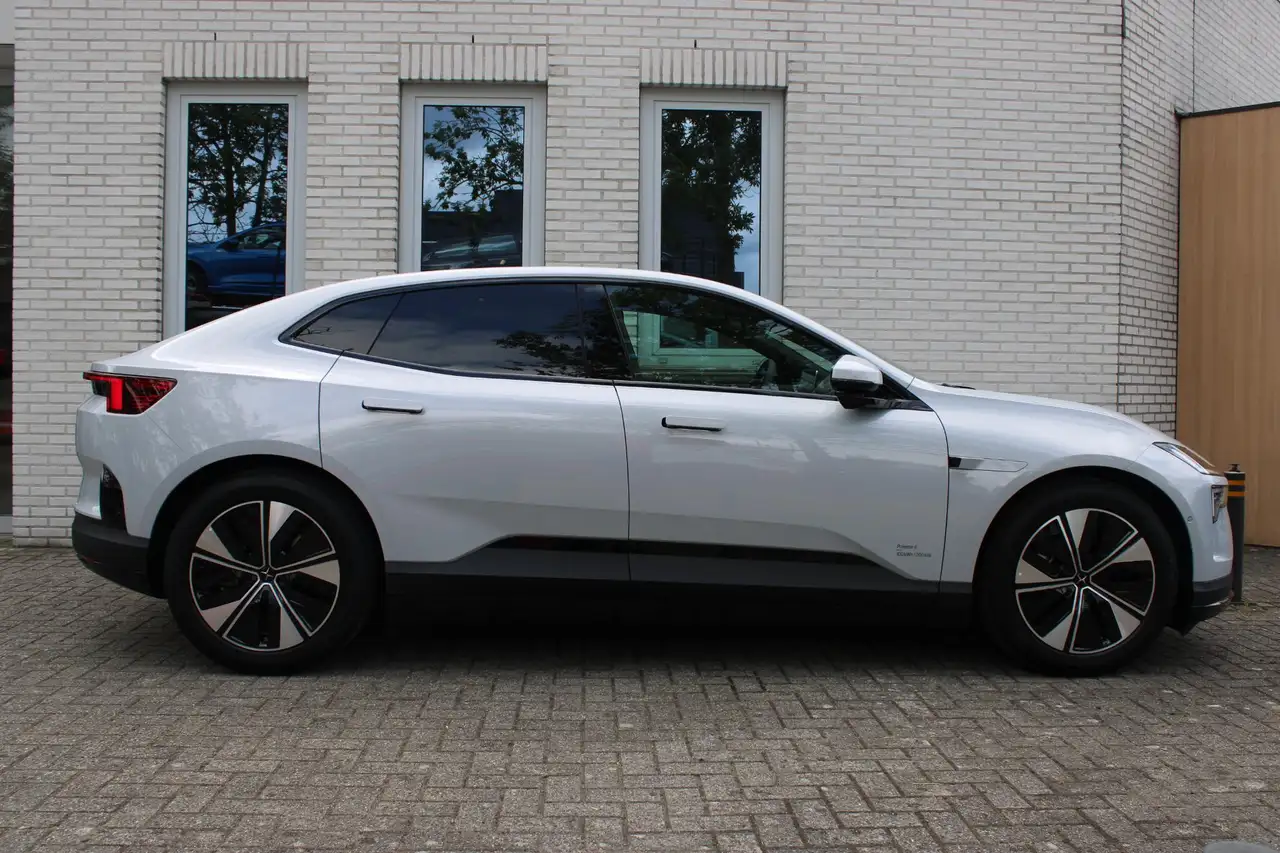 Polestar 4 2026