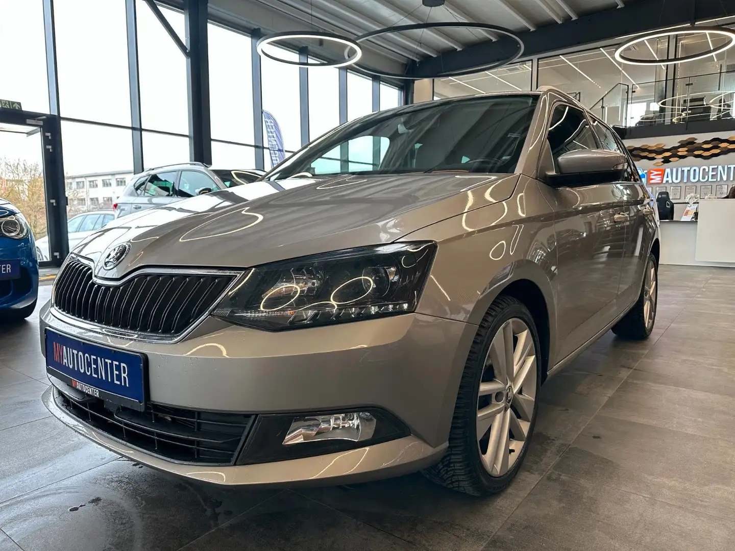 Skoda Fabia Combi Joy *DAB*Klima*SHZ*Bluetooth*1. Hand Beige - 2