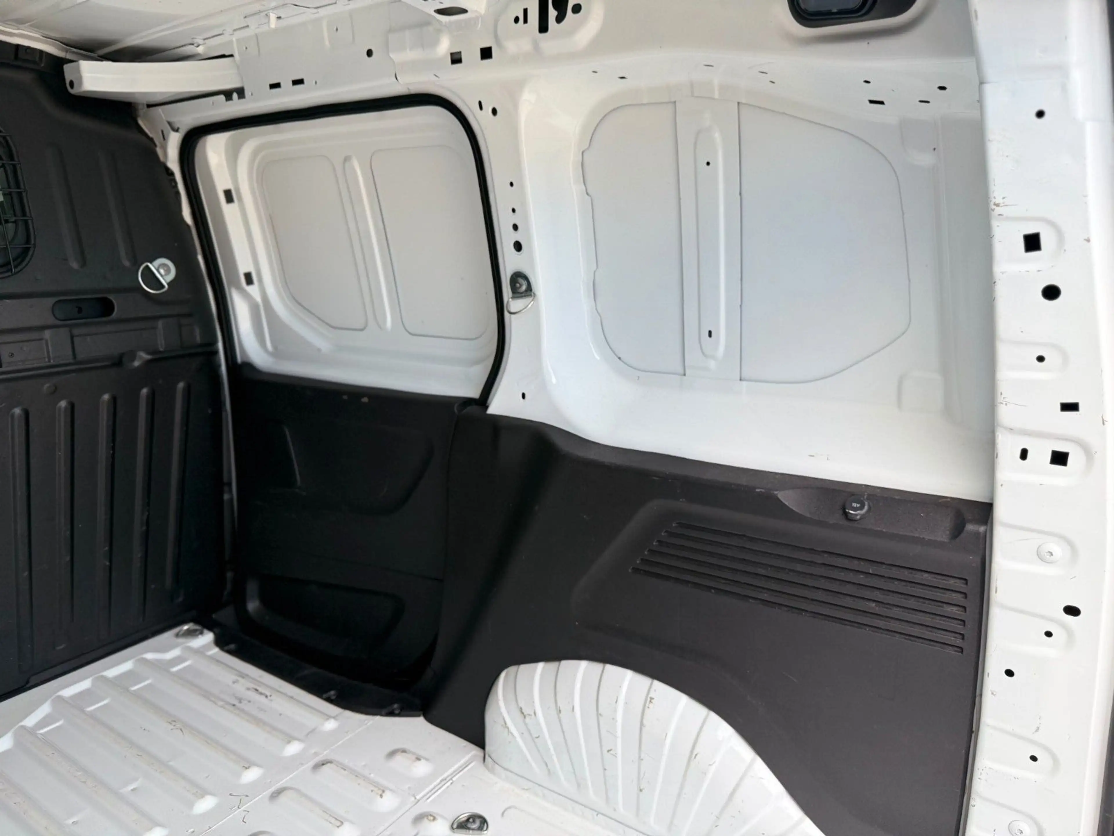 Citroen Berlingo 1.5 BlueHDi Control L1H1 55KW — photo 13
