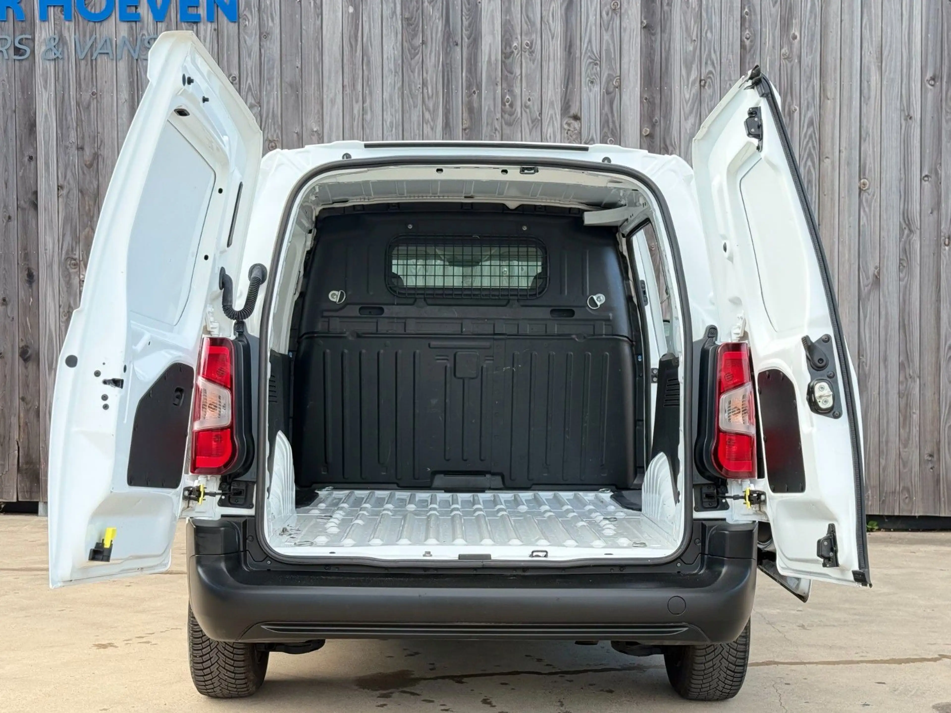 Citroen Berlingo 1.5 BlueHDi Control L1H1 55KW — photo 9