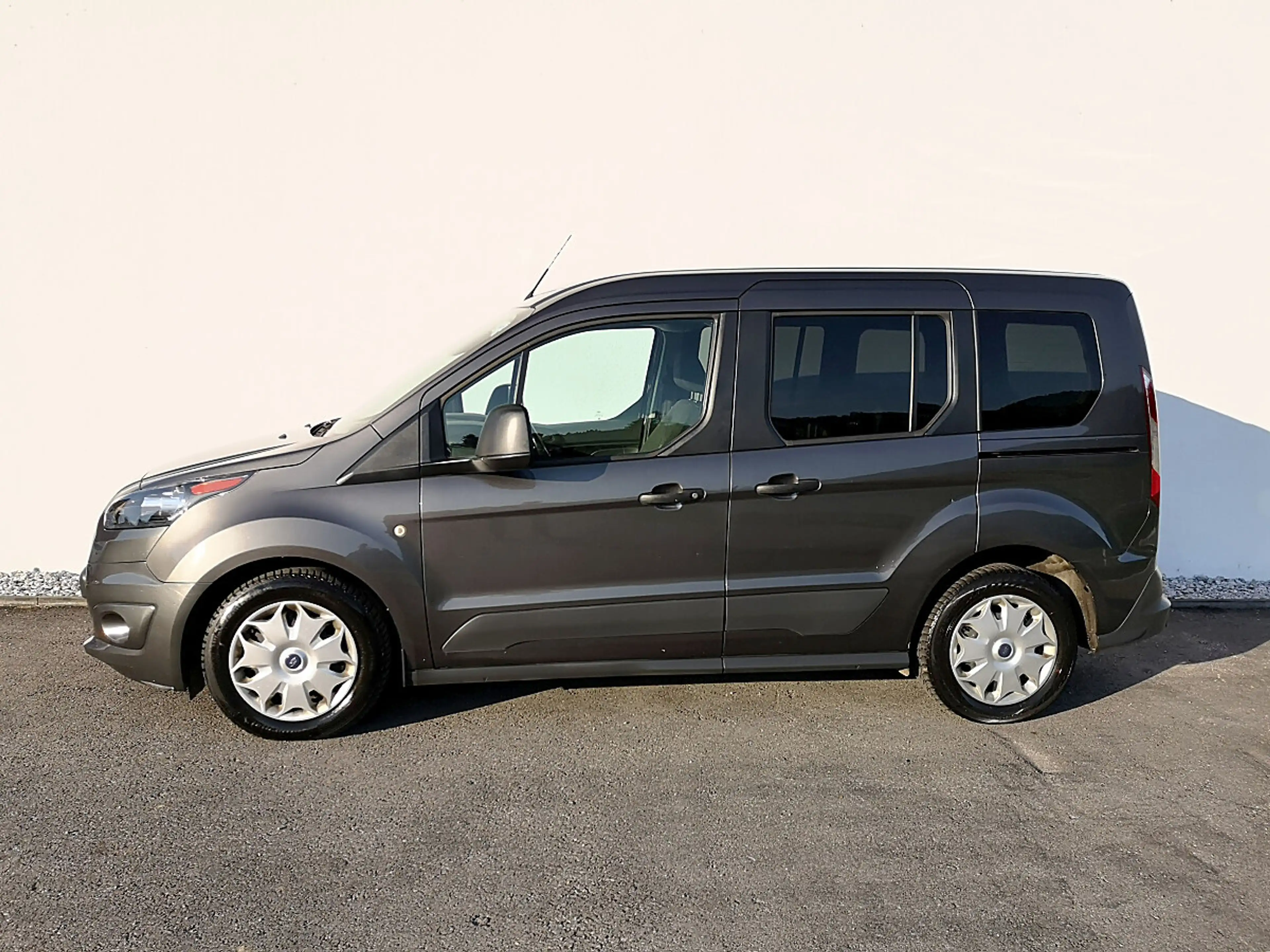 Ford Tourneo Connect Trend 1,5 TDCi "AHV" — photo 6