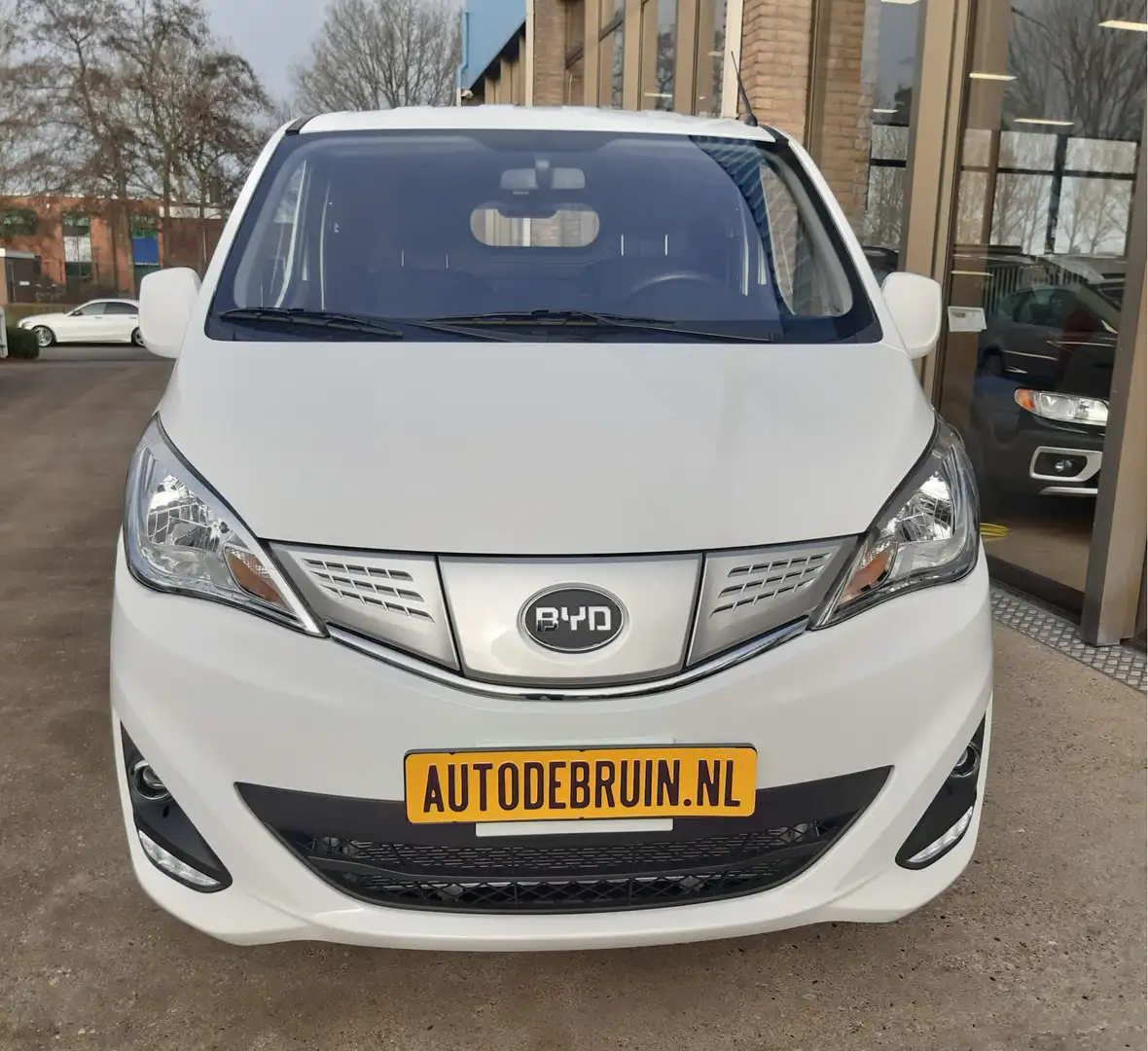 BYD ETP3 WLTP 230Km L&R Schuifdeur 45 kWh Leer Airco Achter Blanco - 2