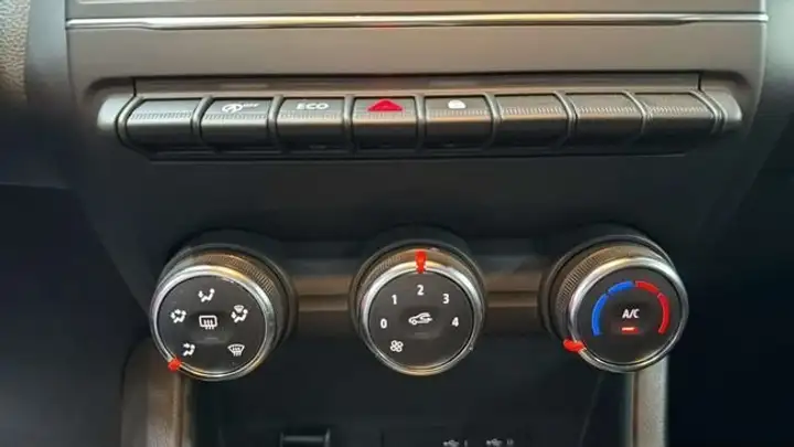 Renault Captur 2024, foto 18