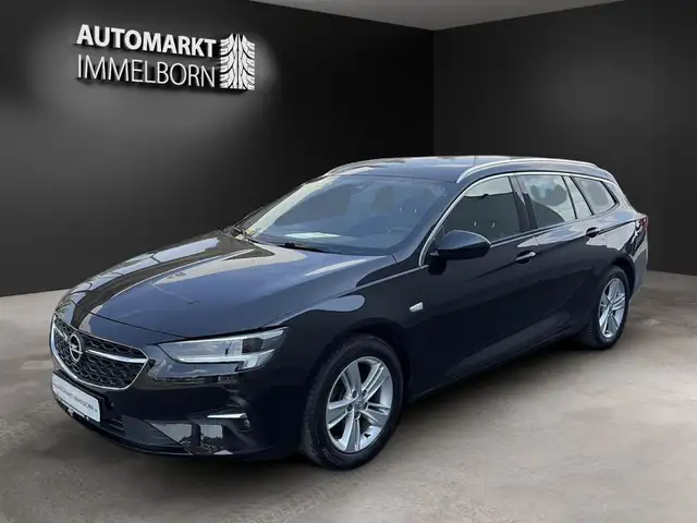 Opel Insignia view 4