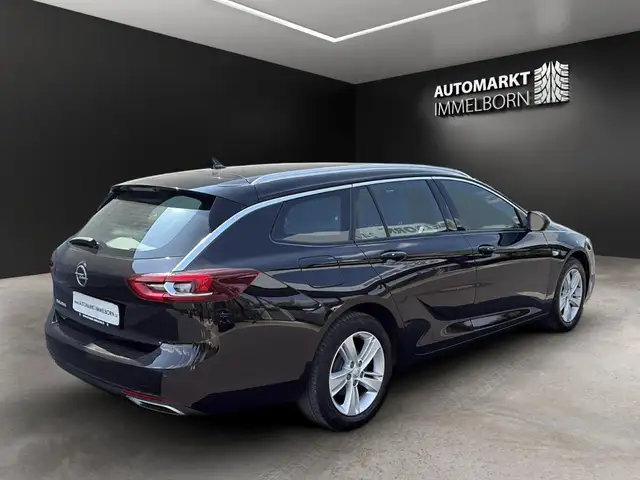 Opel Insignia view 6