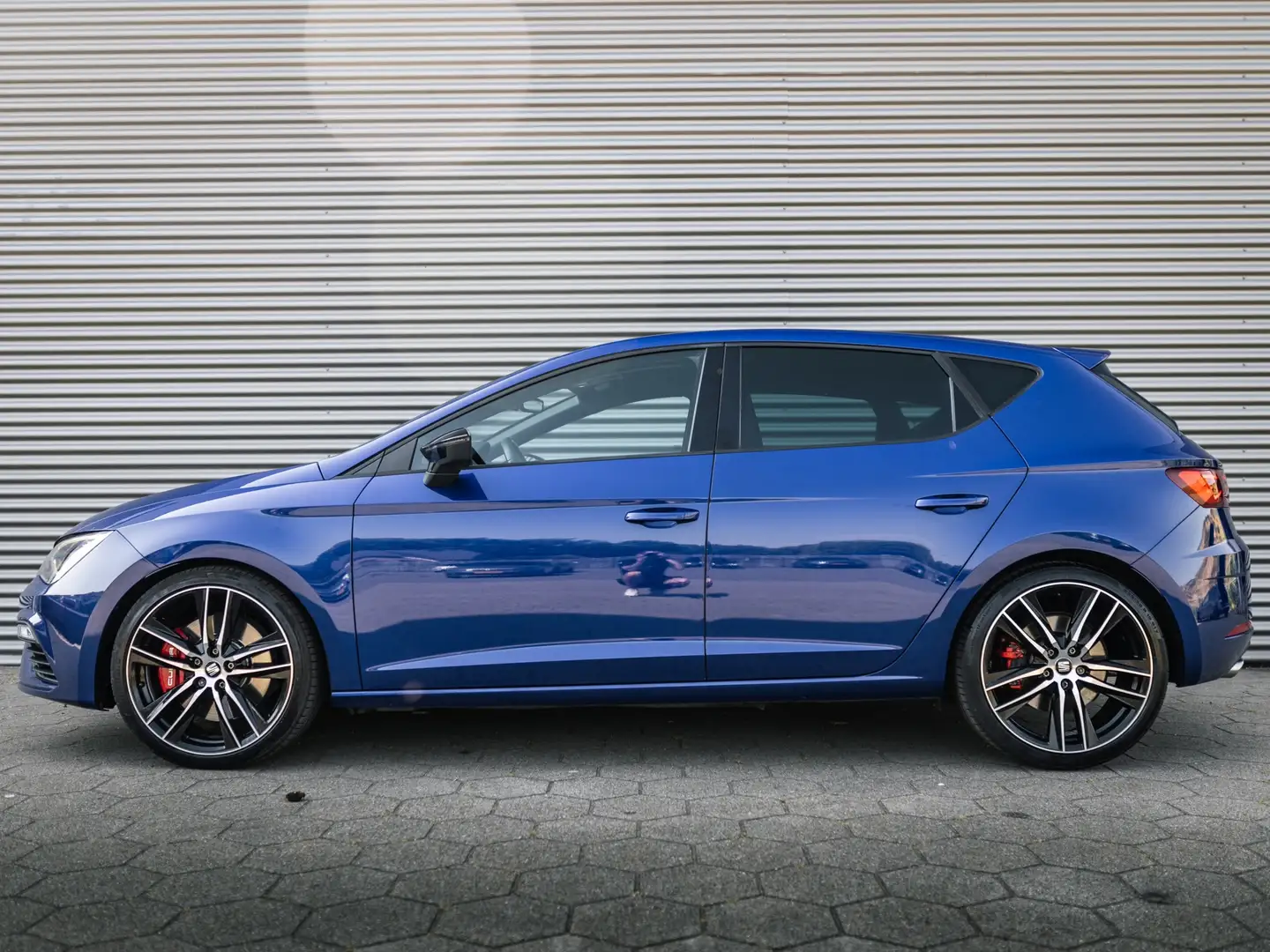 SEAT Leon 2.0 TSI CUPRA 300 BEATS VIRTUAL SCHAALSTOELEN Blauw - 2