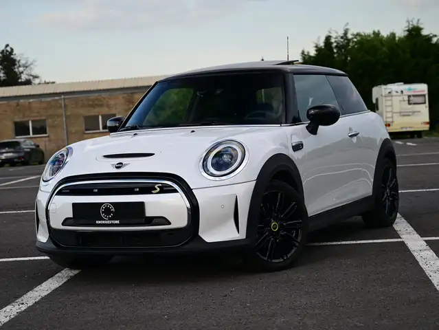 MINI Cooper SE AUT / LEATHER / SUNROOF / NAVI PRO / YOURS / FULL