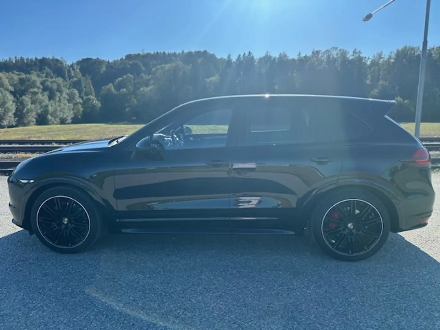 Porsche Cayenne Cayenne II GTS 4,8 Aut. II GTS Schwarz - 2