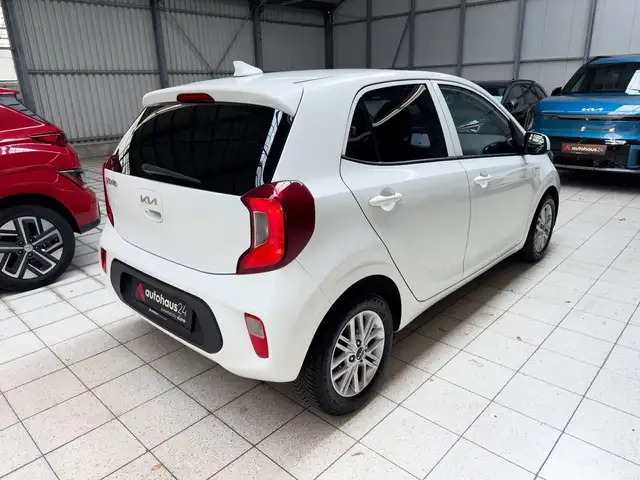 Kia Picanto view 5