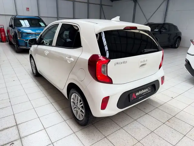 Kia Picanto view 4