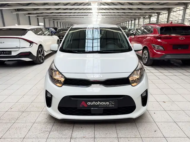 Kia Picanto view 2