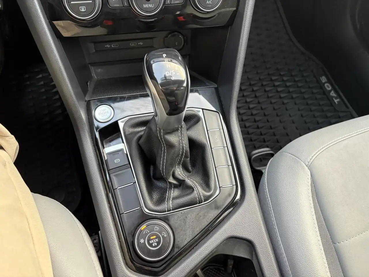 Volkswagen Taos снимка Volkswagen Taos