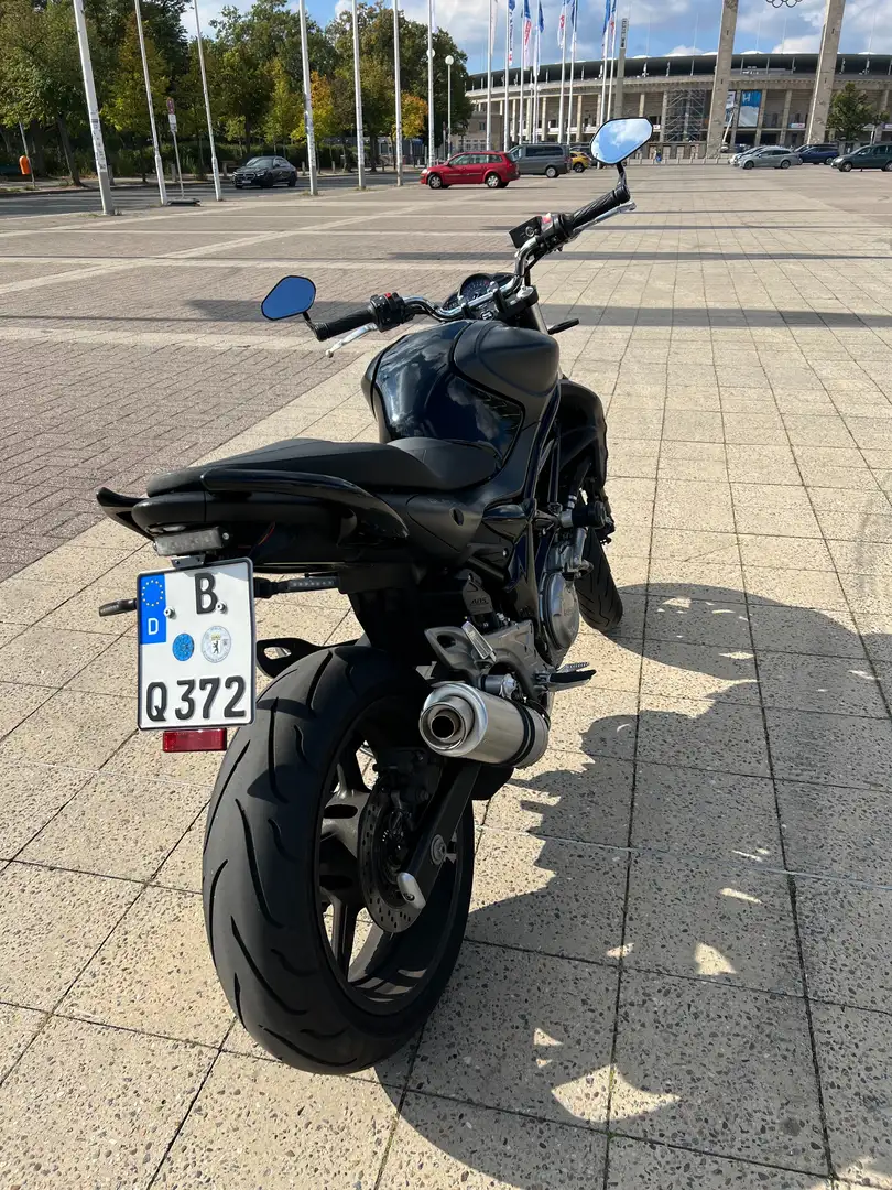 Suzuki Gladius 650 Suzuki SFV 650 Gladius - Mattschwarz - A2-tauglich Czarny - 1