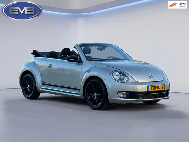 Volkswagen Beetle Cabriolet 1.2 TSI CLUB Design BlueMotion, in perfe
