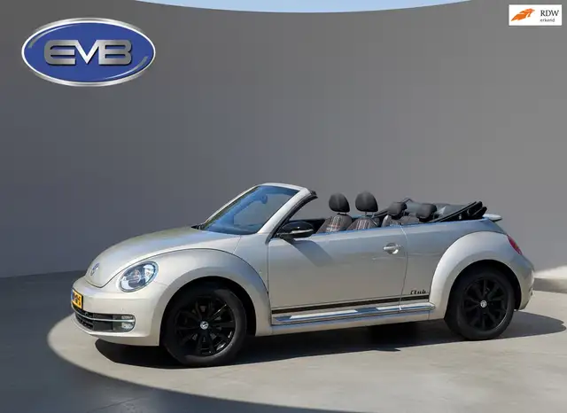 Volkswagen Beetle Cabriolet 1.2 TSI CLUB Design BlueMotion, in perfe