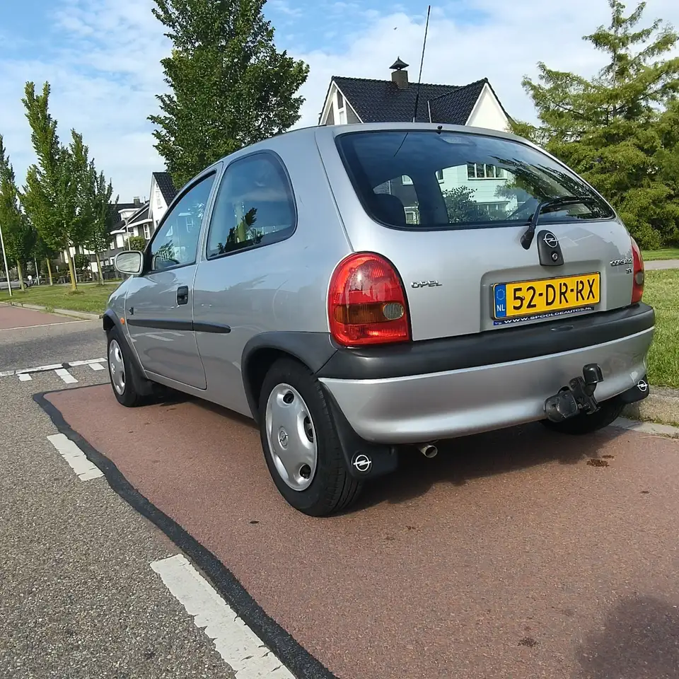 Opel Corsa 1.2i-16V Strada Cool, foto 3