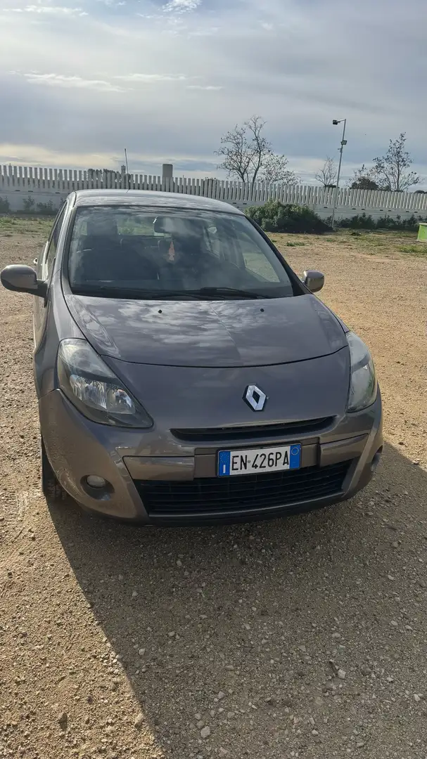 Renault Clio 5p 1.2 16v Yahoo c/radio - 1