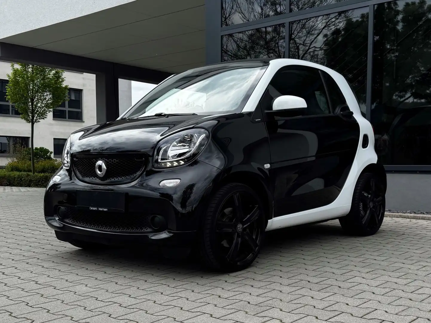 smart forTwo AUTOMAT*LEDER*NAVI*SHZ*17 ZOLL*KLIMA*TEL Bianco - 1