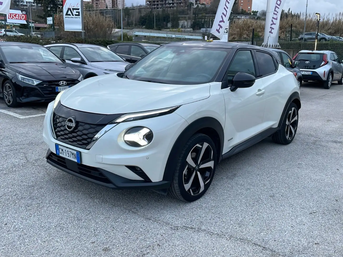 Nissan Juke Juke 1.6 HEV N-Connecta Weiß - 1