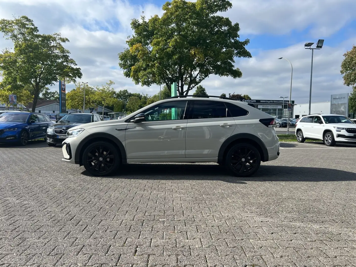 Volkswagen Taigo 1.0 TSI R-Line *ACC *Virt.C. *Smart-Link Klima Grau - 2