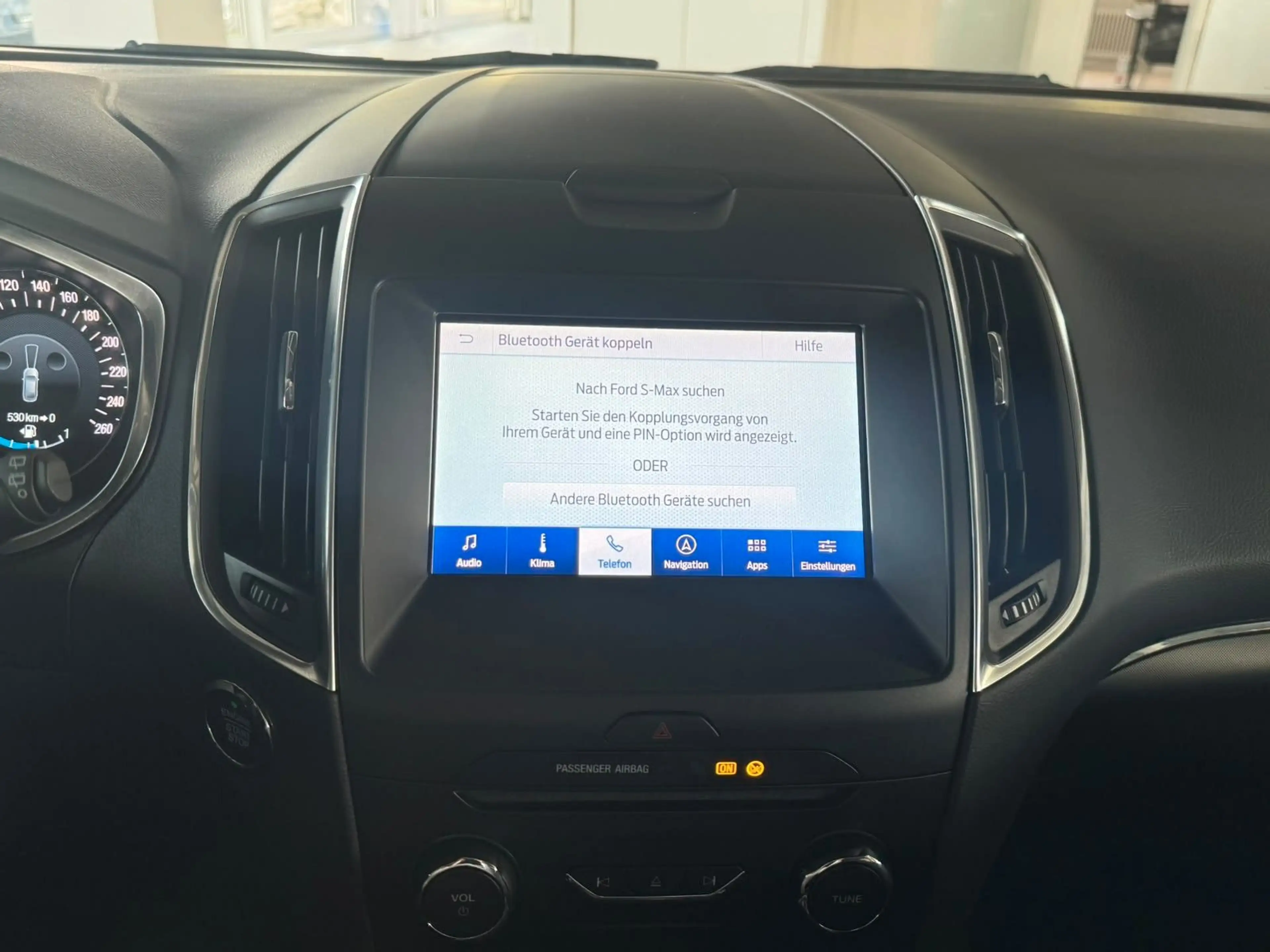 Ford S-Max S-MAX Hybrid Titanium — photo 13