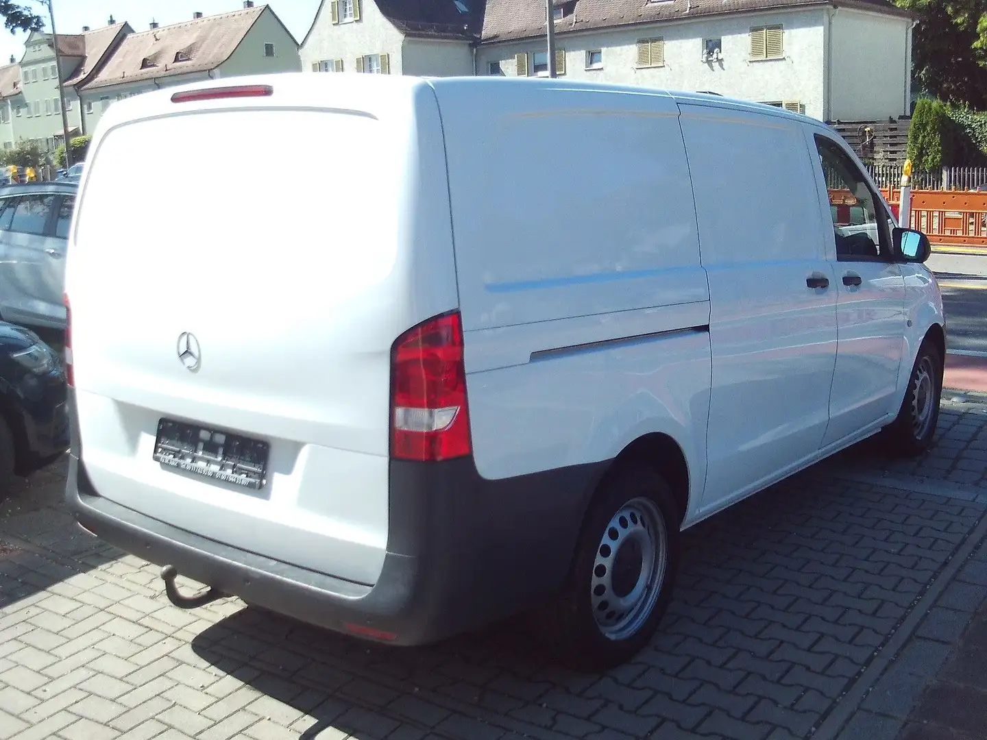 Mercedes-Benz Vito Kasten 114/ CDI/BT 4x4 lang AHK,NAVI,PDC,SO Weiß - 2