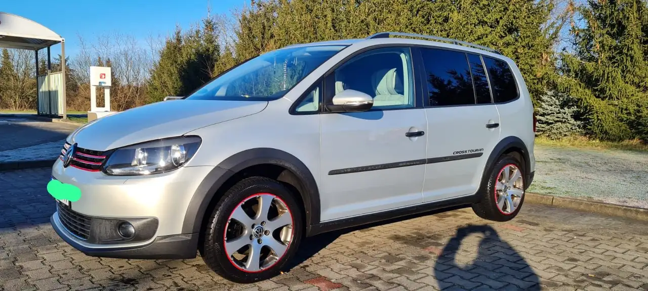 Volkswagen Cross Touran