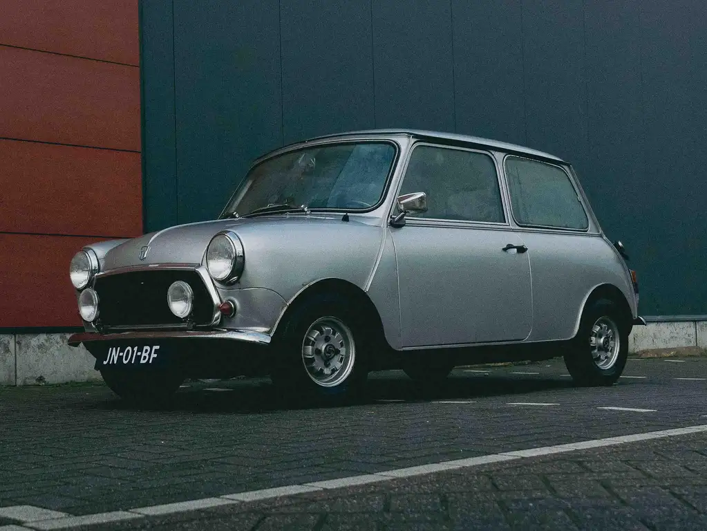 Mini 1000 1983 из Европы — купить под ключ