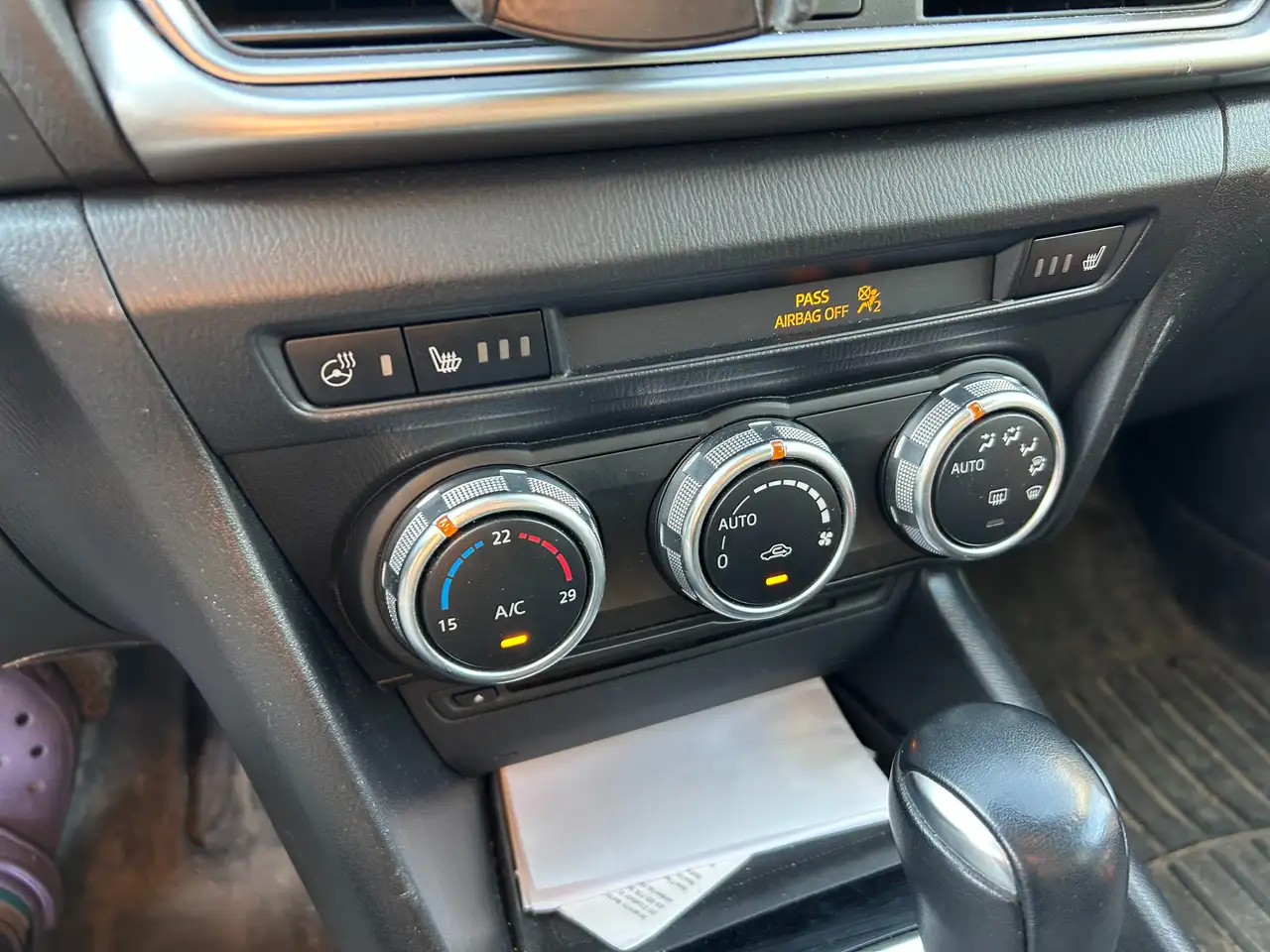 Mazda 3 снимка Mazda 3