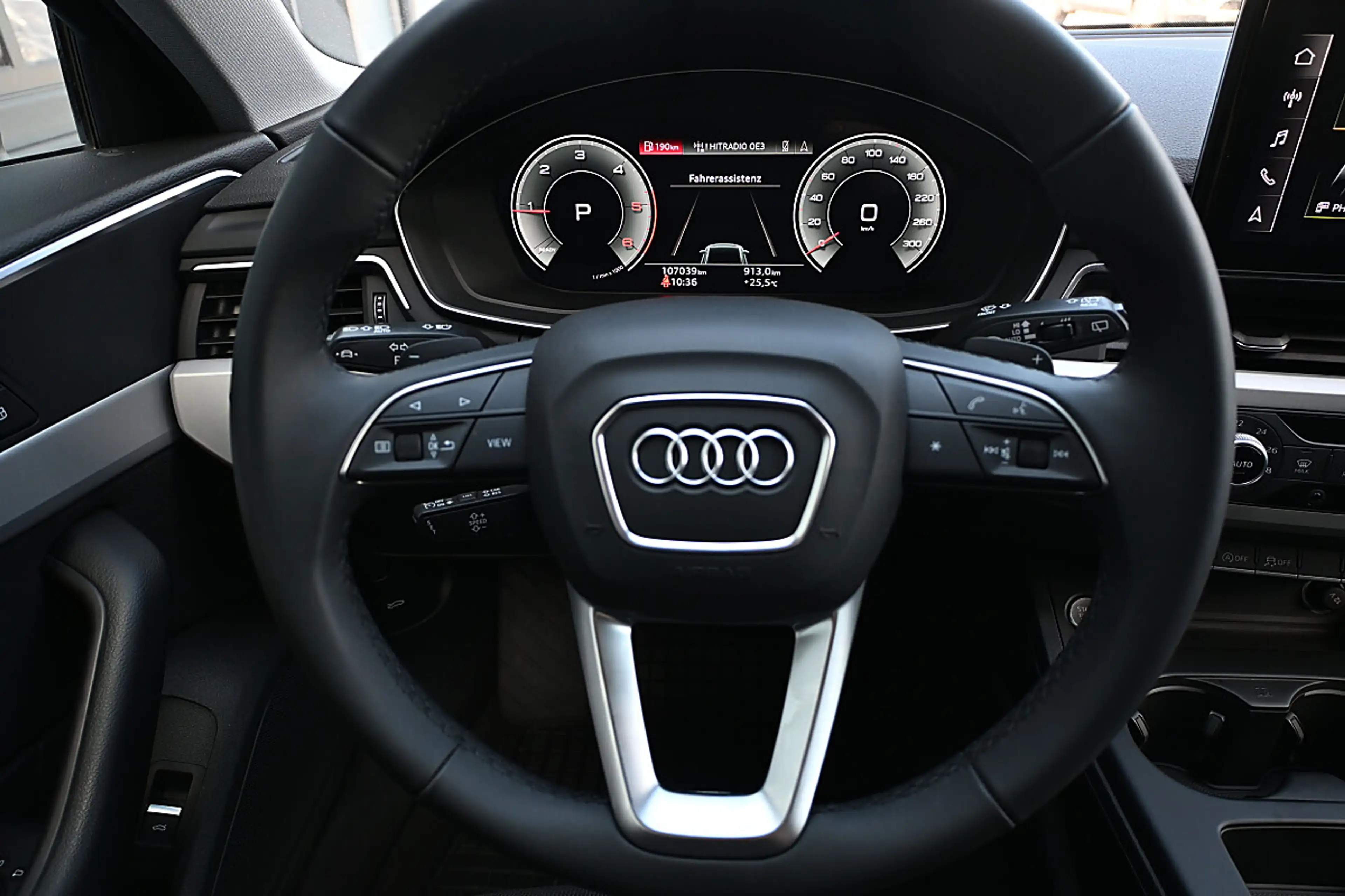 Audi A4 Avant 35 TDI S-tronic LED, Navi, Sportsitze, Vi... — photo 11