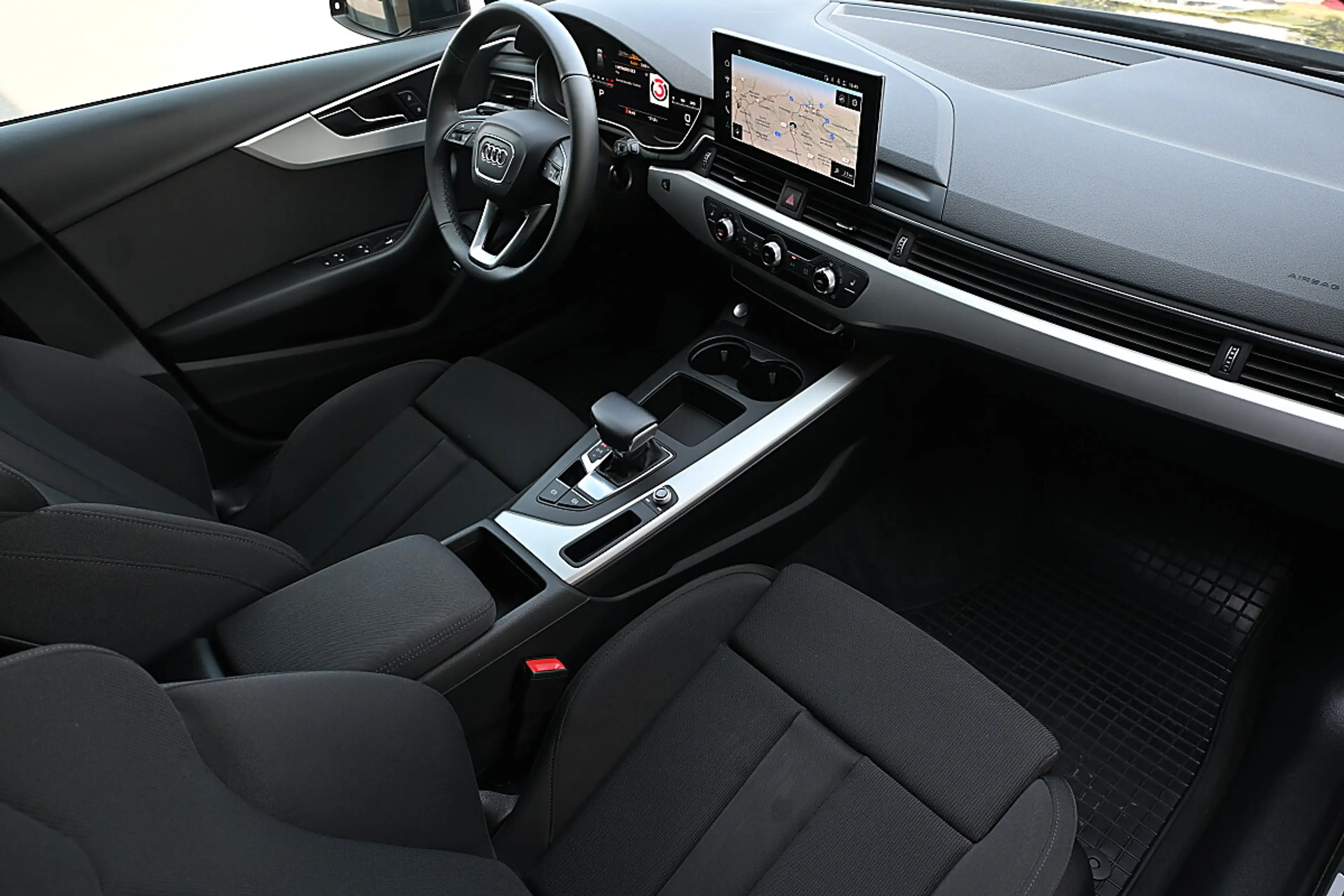 Audi A4 Avant 35 TDI S-tronic LED, Navi, Sportsitze, Vi... — photo 4