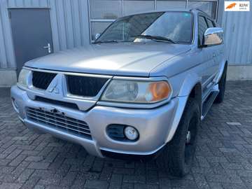 3.0 V6 Intense - Motor rookt - Schade