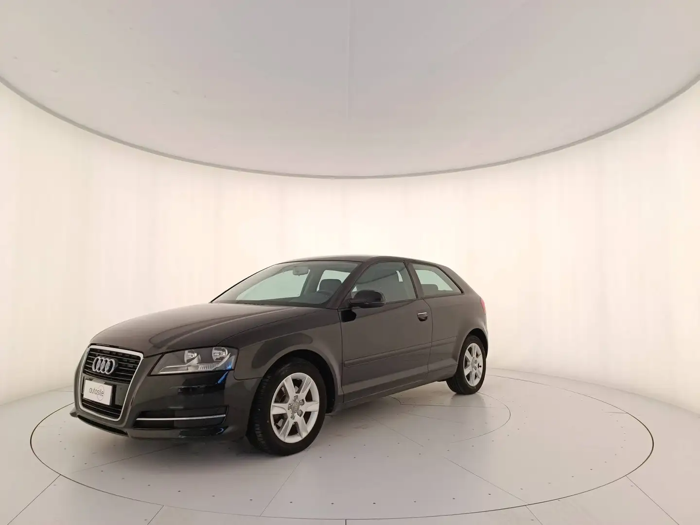 Audi A3 3 Porte 1.6 Attraction Nero - 1