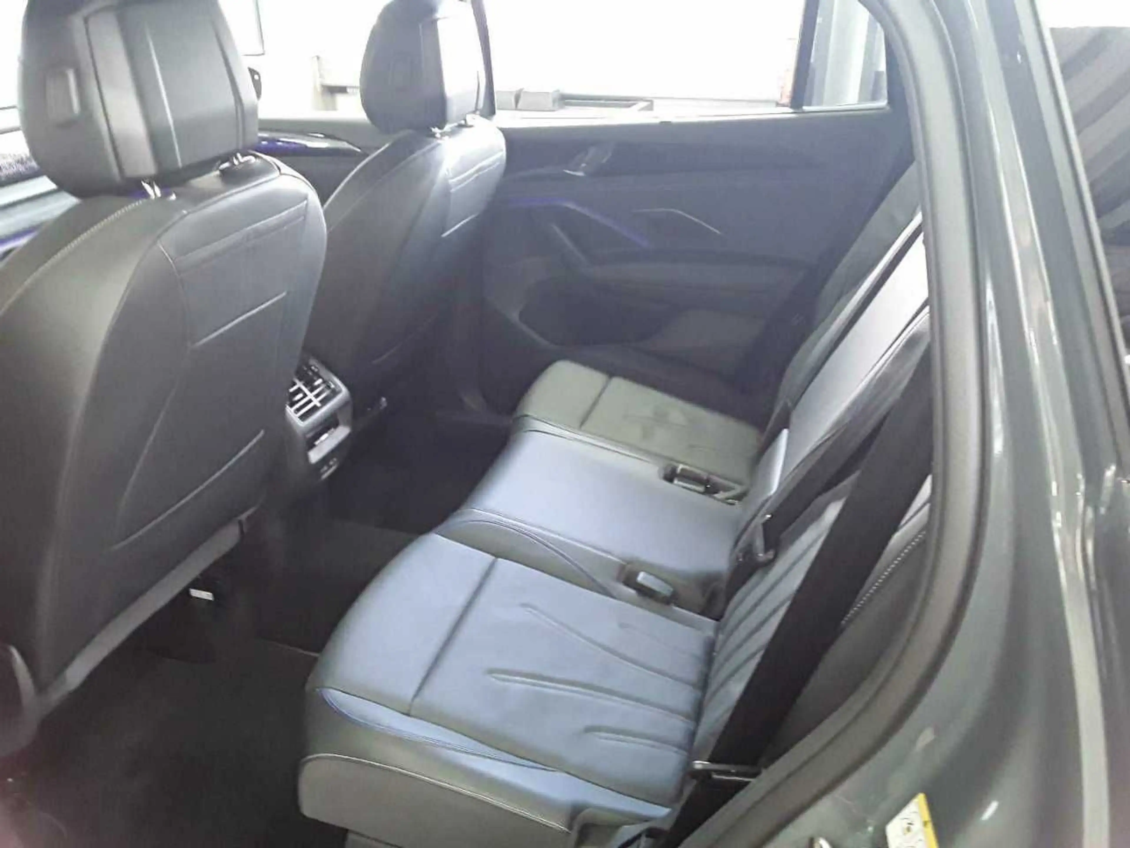 Volkswagen Tayron 1.5eHybrid DSG R-Line BlackStyle AHK HuD — photo 6