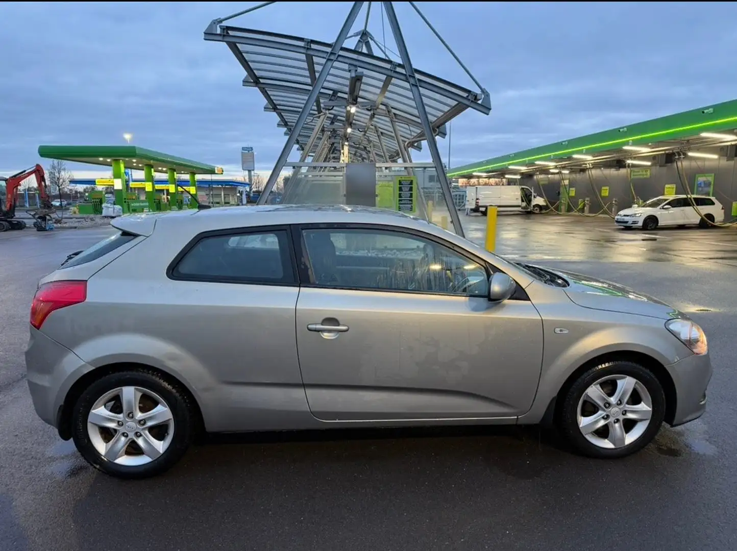 Kia ProCeed / pro_cee'd pro Ceed 1.6 CVVT Aut. Spirit Gri - 2