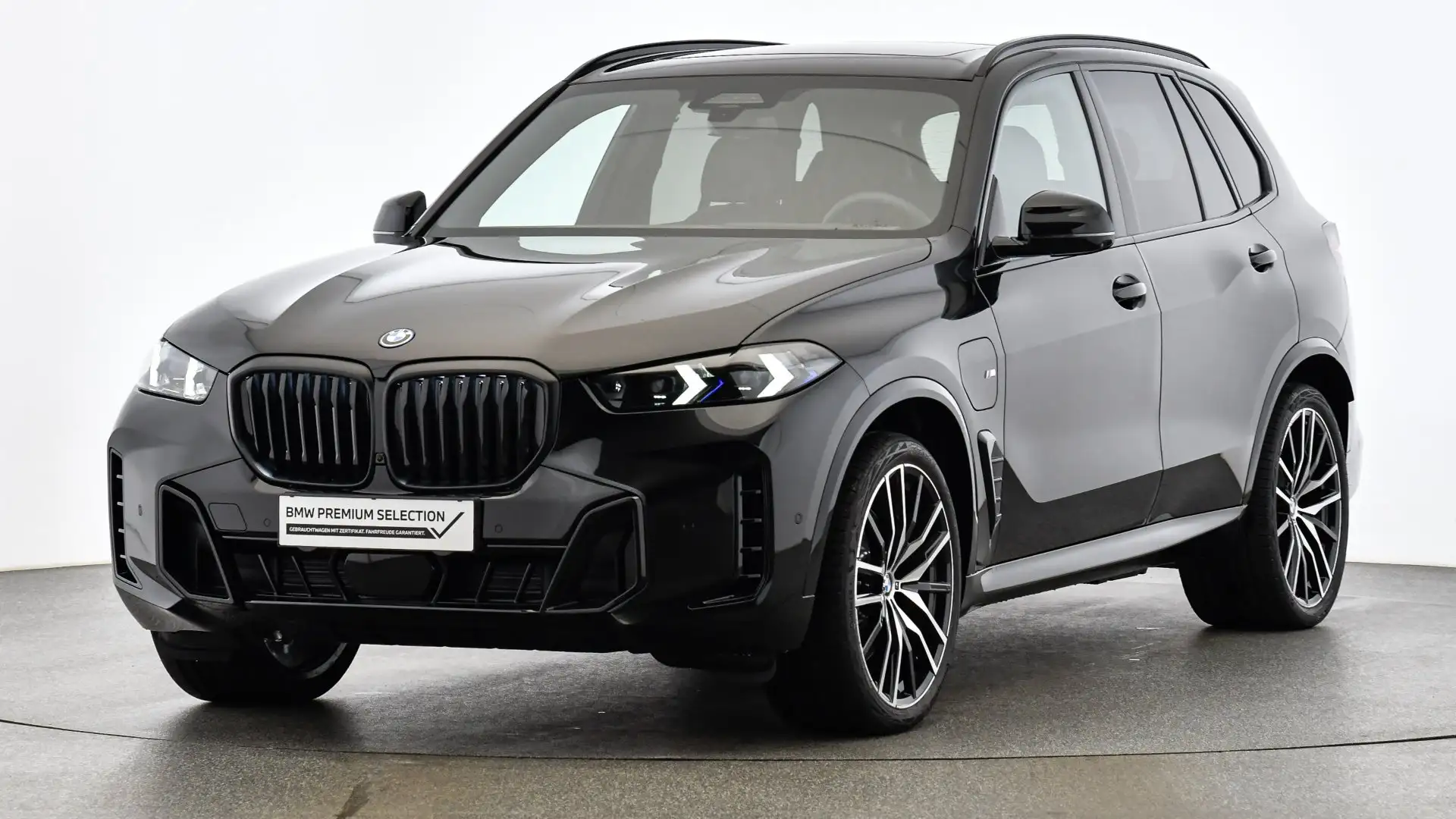 BMW X5 xDrive50e Schwarz - 2
