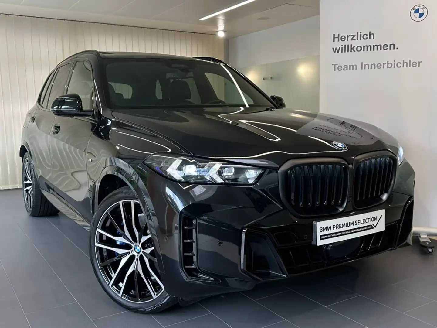 BMW X5 xDrive50e Schwarz - 1