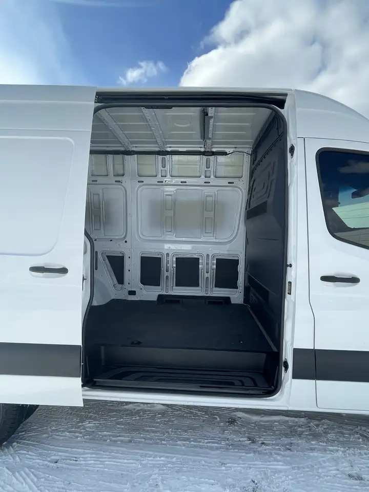 Mercedes-Benz Sprinter снимка Mercedes-Benz Sprinter