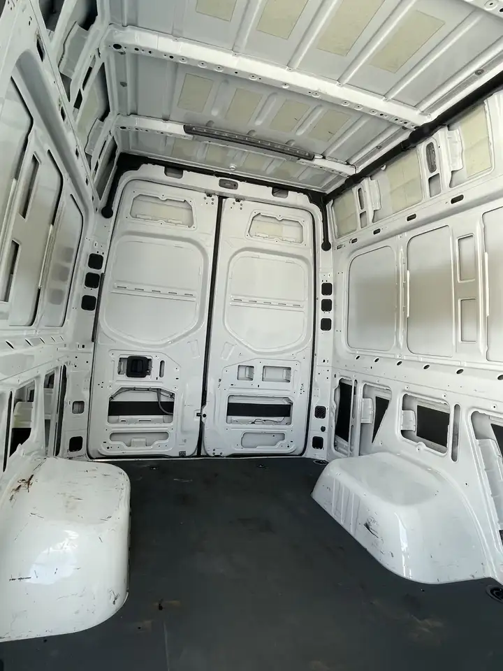 Mercedes-Benz Sprinter снимка Mercedes-Benz Sprinter