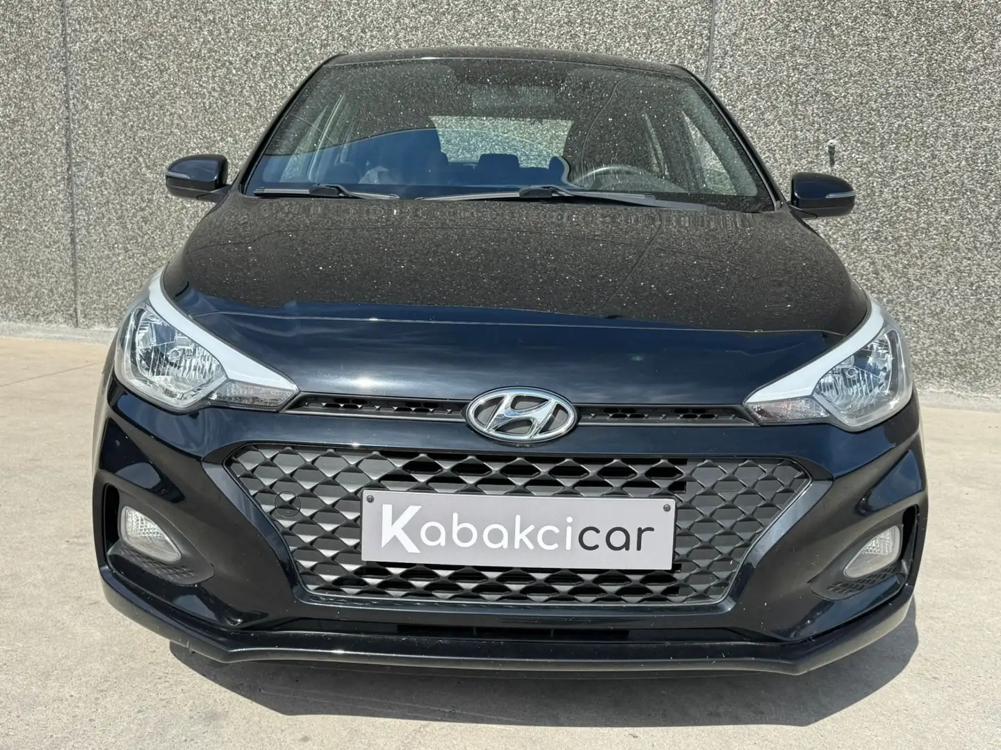 Hyundai i20 1.2i Air//CARPLAY/USB/CAMERA//GARANTIE 12M Zwart - 2