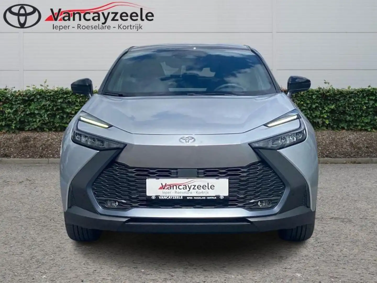 Toyota C-HR Dynamic Plus Bi-Tone+CAM+NAV+S Zilver - 2