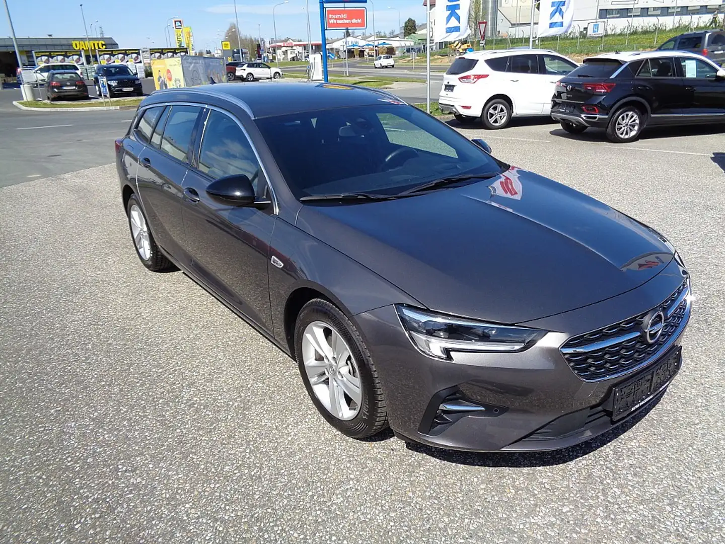 Opel Insignia ST 2,0 CDTI DVH Business Aut. Grijs - 2