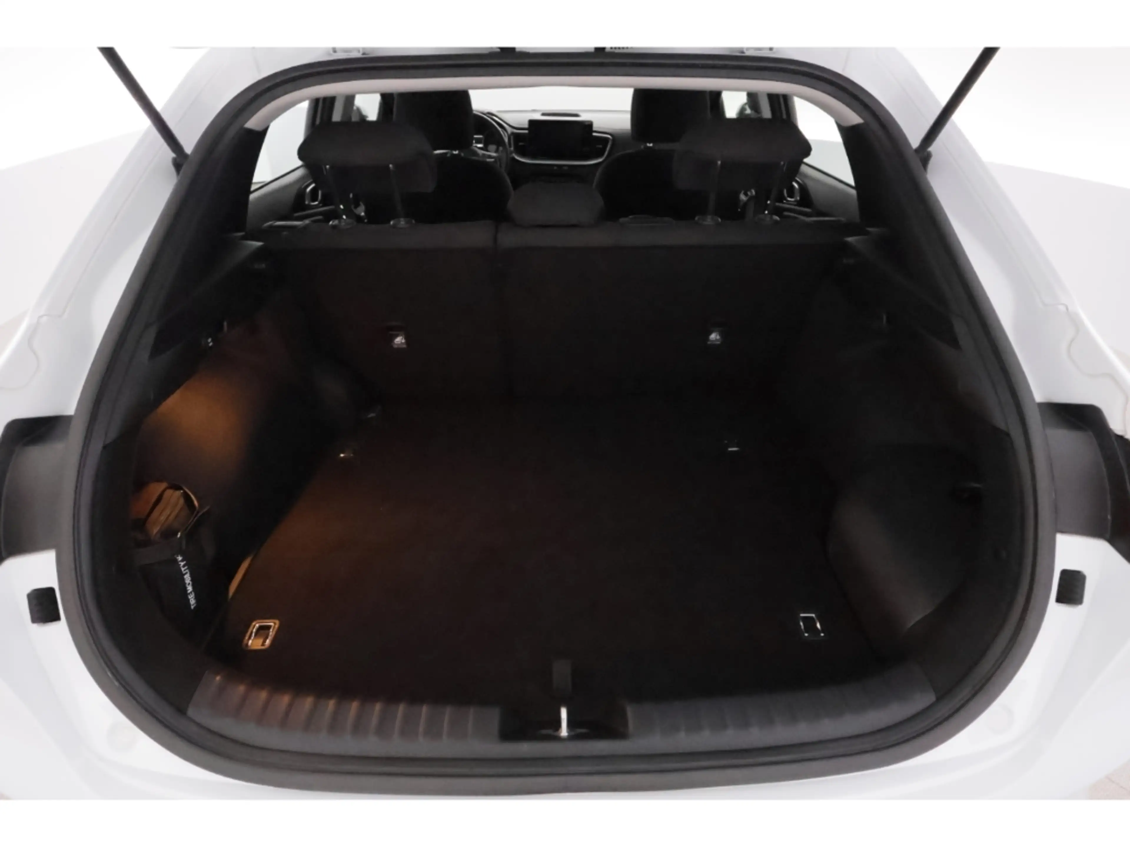 Kia XCeed 1.6T-GDI Aut.Vision+LED+CARPLAY+SHZ+KAMERA — photo 13