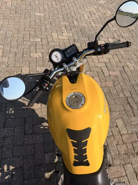 Ducati Monster 600 - foto 7