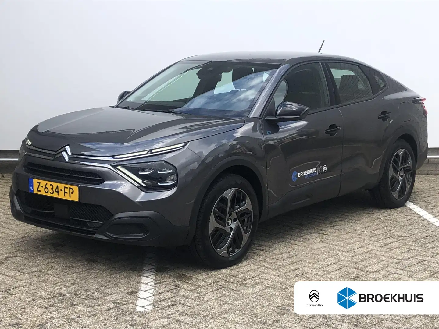 Citroen E-C4 X Citroën You 50 kWh | Achteruitrijcamera | Airco (a Gris - 1