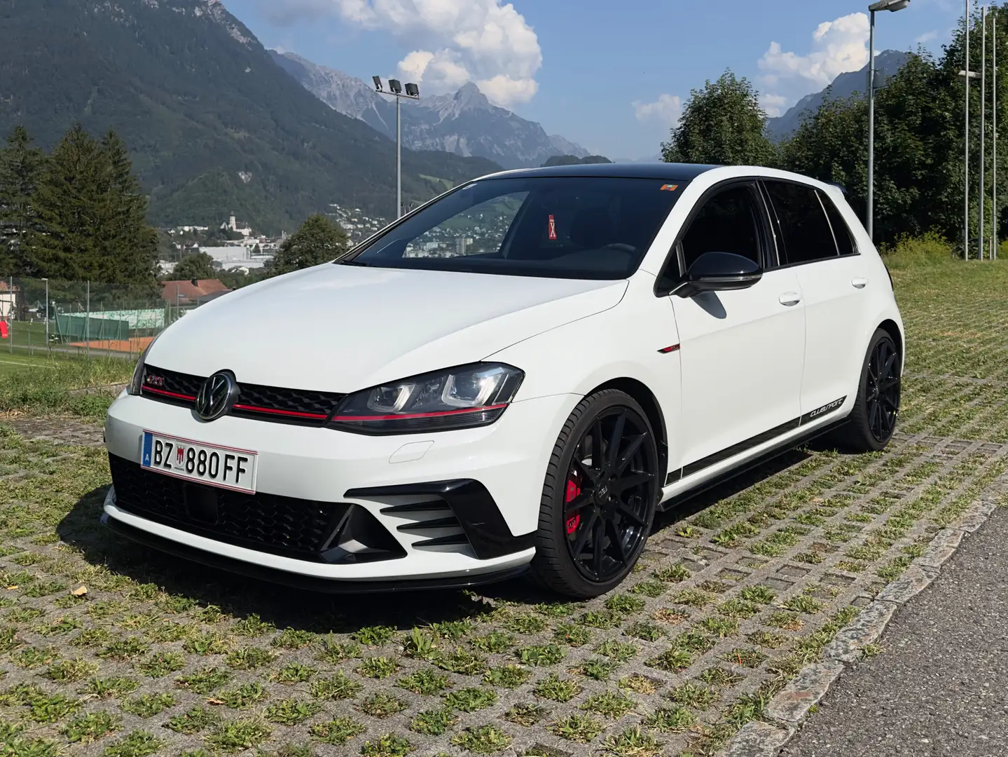 Volkswagen Golf GTI 2,0 TSI DSG Clubsport - 1