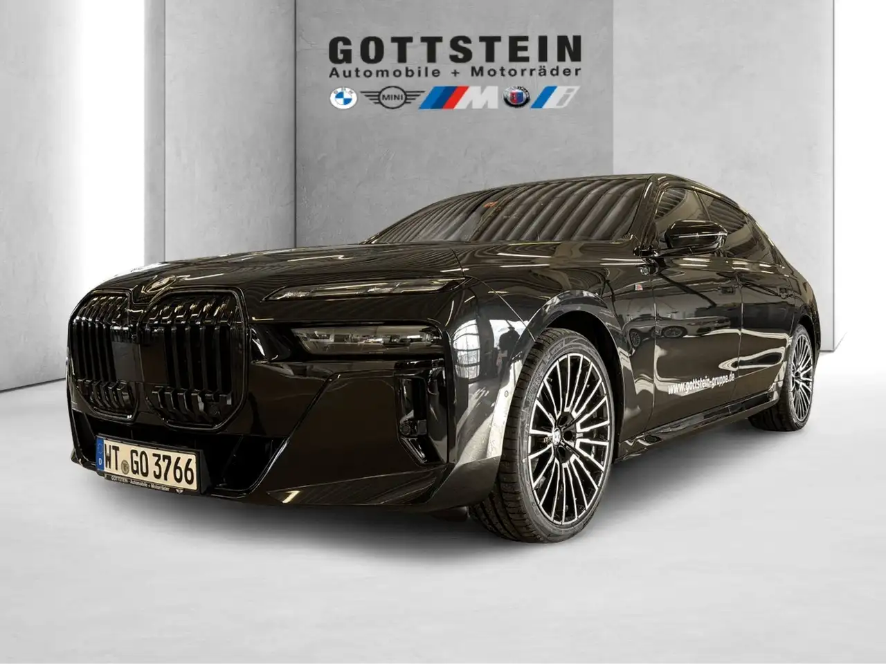 BMW 740