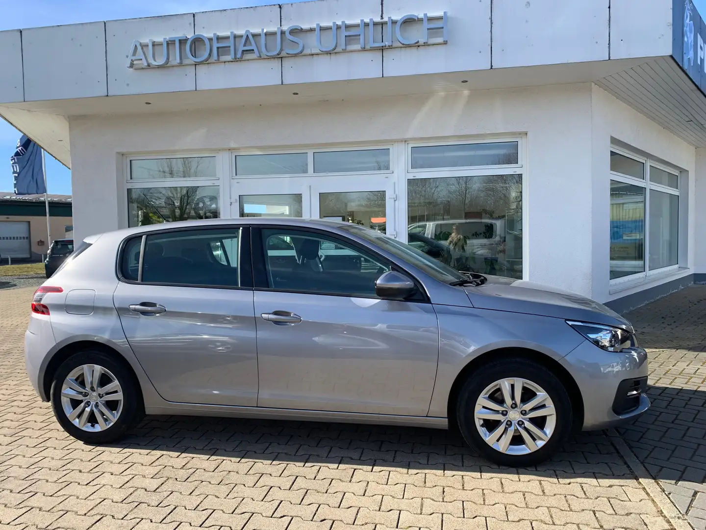 Peugeot 308 Active Gris - 2