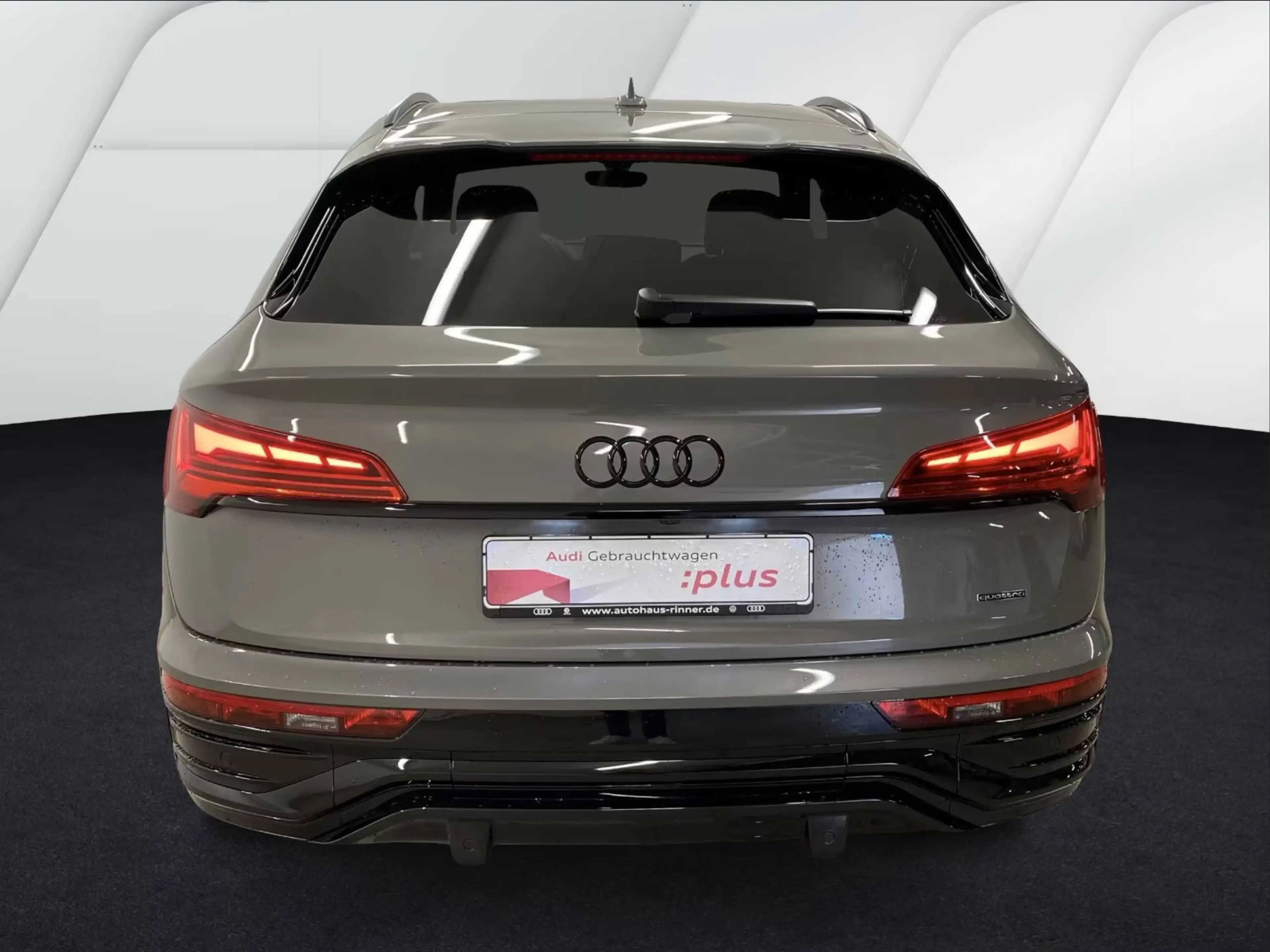 Audi Q5 40 TDI quattro S line — photo 4